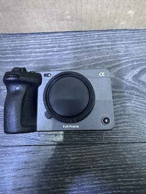 Sony Alpha ILME-FX3A Cinema Line Vollformatkamera   JP Zubehörpaket   NEU Bild 4