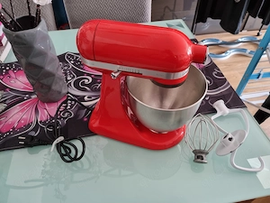 KitchenAid mini in Rot mit  Unbenutzten Zubehör 