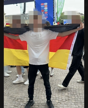 Junger bi Mann Joey sucht reife Paare