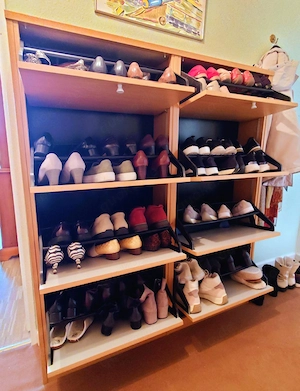 Großer Schuhschrank