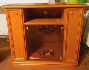 Eleganter Fernsehtisch  TV-Schrank aus massiven Holz