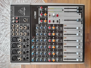 Behringer XENYX 1204 USB