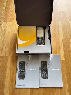 Nokia 3720