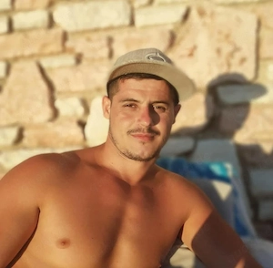 M33 sucht ältere Frau Gilf zum verwöhnen;)
