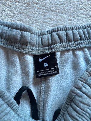 Nike Shorts grau   bequem & sportlich Grösse L Bild 2