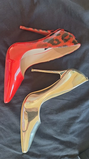Getragene Wäsche, Schuhe ,Kleidung, Dildos.  Bild 3