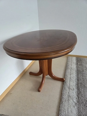Ess- Beistelltisch oval höhenverstellbar + 2 Stühle