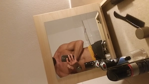 Bin Alex 33 Jahre alt und suche nach Spaß mit netten Frauen  Bild 2
