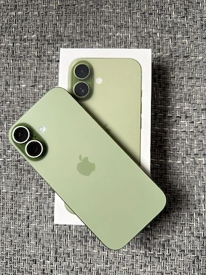 Apple iPhone 17 256GB wie neue mit verpakung  & akkukapazität 100% 