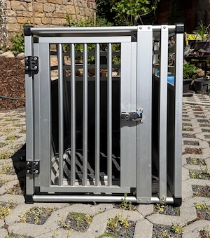 Hundebox für kleine-mittlere Hunde
