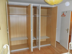 Kleiderschrank weiß, 5 türig, B 230 cm H 230 cm Bild 5