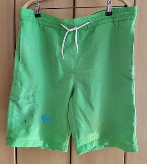 Lässige  Badehose  Badeshort  von  Brandit  -  grün  -  Gr.  S   M  