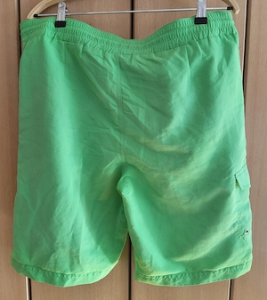 Lässige  Badehose  Badeshort  von  Brandit  -  grün  -  Gr.  S   M  