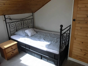 Bett 140 x 200 mit Rollrost und Matratze