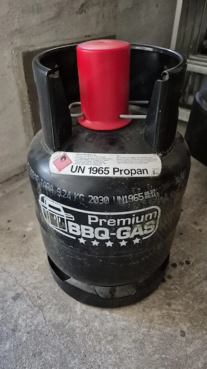 Premium BBQ Gasflasche (leer) - 8 kg