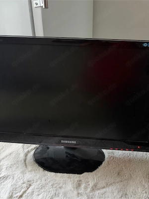 Samsung 24 Zoll Monitor   HDMI, VGA & DVI inkl. Stromkabel