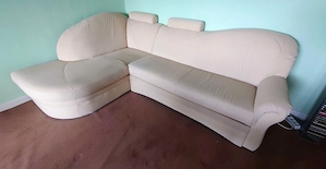 Schöne Couch Schlafcouch zu verschenken 