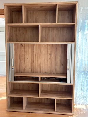 Neuwertig Fernsehschrank Regalschrank 220 hoch x 140 breit x 40 tief Mediaschrank