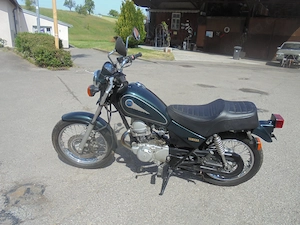 Yamaha SR 125 Bj 4 1997 Km 12,000 Reifen,Vergaser,Batterie NEU