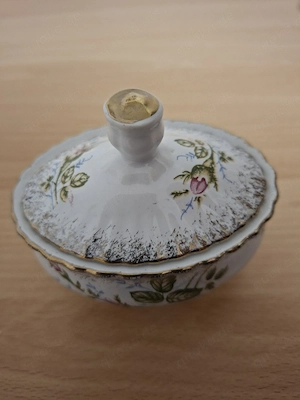 Porzellan Dose mit Rosenmuster Chodzies 