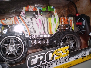 Neuwertiges RC-Modellauto