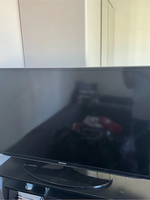 Fernseher  Bild 2