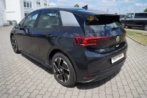 Volkswagen ID.3 Pro Performance 1st LED Navi ACC PDC SH Bild 3