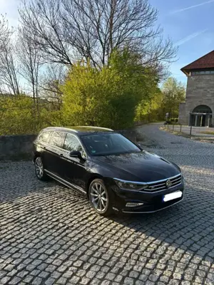 Volkswagen Passat Variant Business r-line