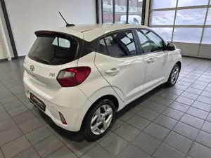 Hyundai i10 1.2 Trend  Navi|CarPlay|Kamera|Sitzhzg Bild 5