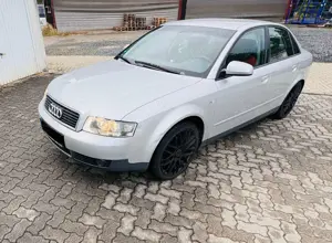Audi A4 /Bitte Lesen/ 2.0 Automatik , AHK Bild 2