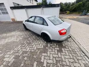 Audi A4 /Bitte Lesen/ 2.0 Automatik , AHK Bild 3