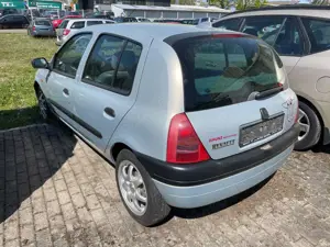 Renault Clio Bild 4