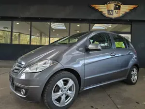 Mercedes-Benz A 180 CDI AVANTGARDE AHK/Teilleder/Sitzheizung
