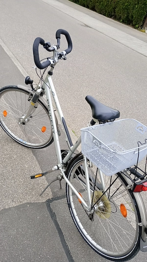 Peugeot Damenfahrrad und Konbike Jugendfahrrad