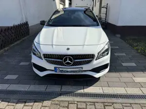 Mercedes-Benz CLA 200 AMG Line Facelift *TÜV NEU*
