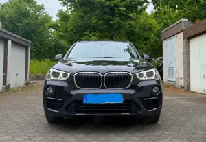 BMW X1 BMW X1 sDrive 20 d Sport Line-Head up Display Bild 2