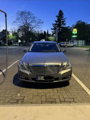 Mercedes-Benz E 350 E 350 CGI BlueEfficiency (212.057)