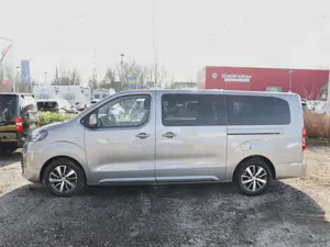 Toyota Proace Verso 2.0 L2 Team D *AUTOMATIK*NAVI* Bild 3
