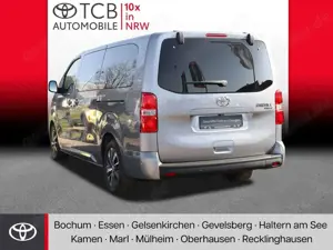 Toyota Proace Verso 2.0 L2 Team D *AUTOMATIK*NAVI* Bild 2