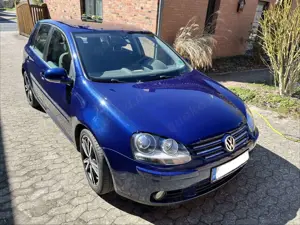 Volkswagen Golf 2.0 TDI Sportline 140 PS - viel Ausstattung