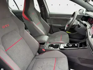 Volkswagen Golf GTI Clubsport 2.0 TSI DSG*NAVI*SHZ*LED*APP* Bild 3