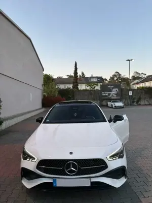 Mercedes-Benz CLA 200 7G-DCT Edition AMG Line