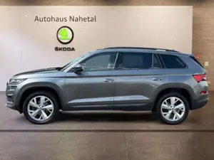 Skoda Kodiaq 2.0TDI DSG Tour MATRIX-LED NAVI AHK ACC  19'' E-HE Bild 3
