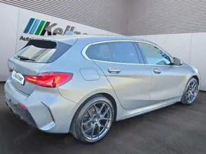 BMW 118 i Aut. M Sport+PANO+ACC+LED+18ZOLL+PERFORMANCE Bild 5