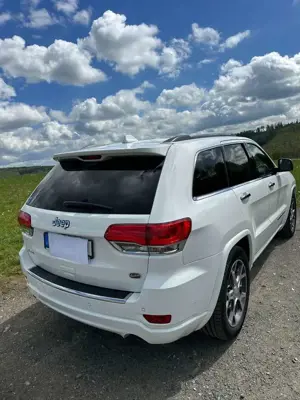 Jeep Grand Cherokee Bild 2