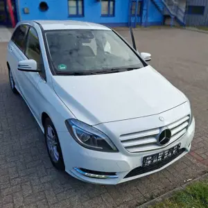 Mercedes-Benz B 200 (BlueEFFICIENCY) 7G-DCT