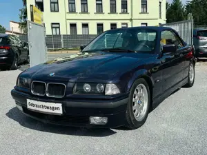 BMW 320 3er 320i Sport Edition LEDER KLIMA  ALU TÜV NEU Bild 3