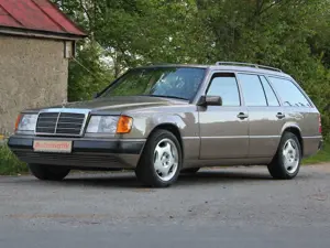 Mercedes-Benz 300 300 TE-24V