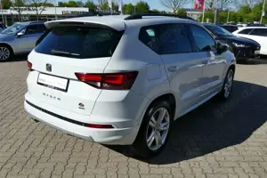 SEAT Ateca 2.0 TSI FR 4Drive LED Sitzheizung Kamera Bild 4
