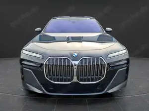 BMW 740
